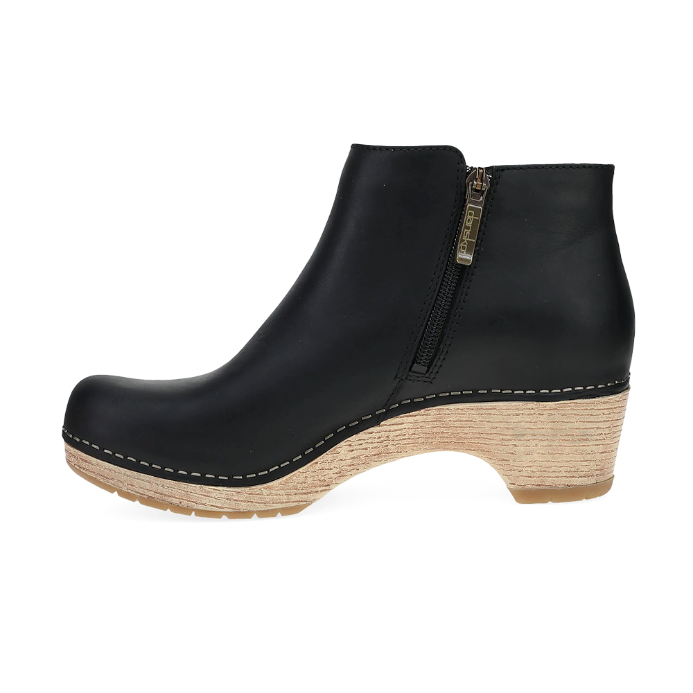 Dansko Lizanne Black Oiled Pull Up