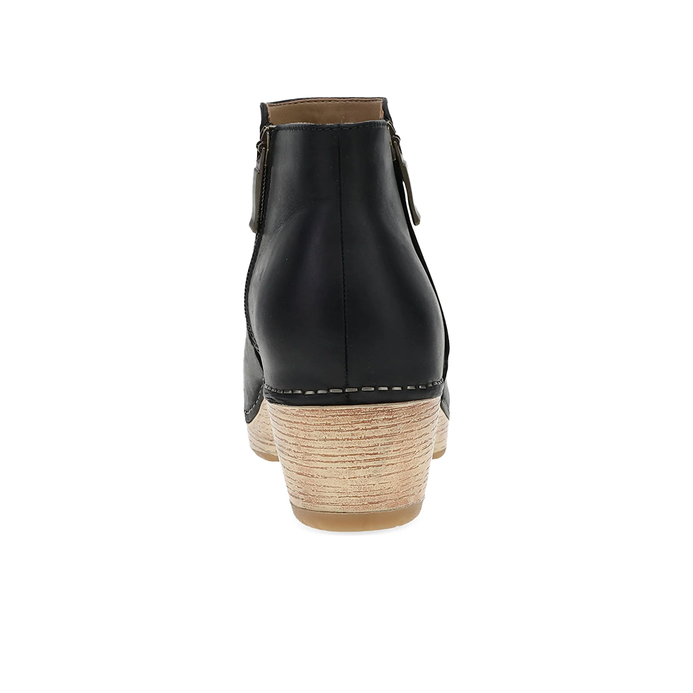 Dansko Lizanne Black Oiled Pull Up