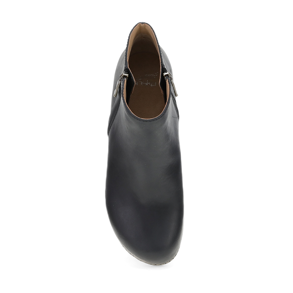 Dansko Lizanne Black Oiled Pull Up