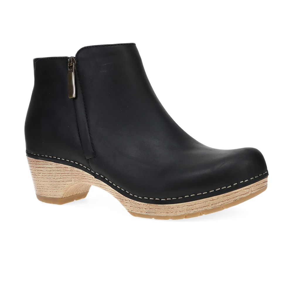Dansko Lizanne Black Oiled Pull Up