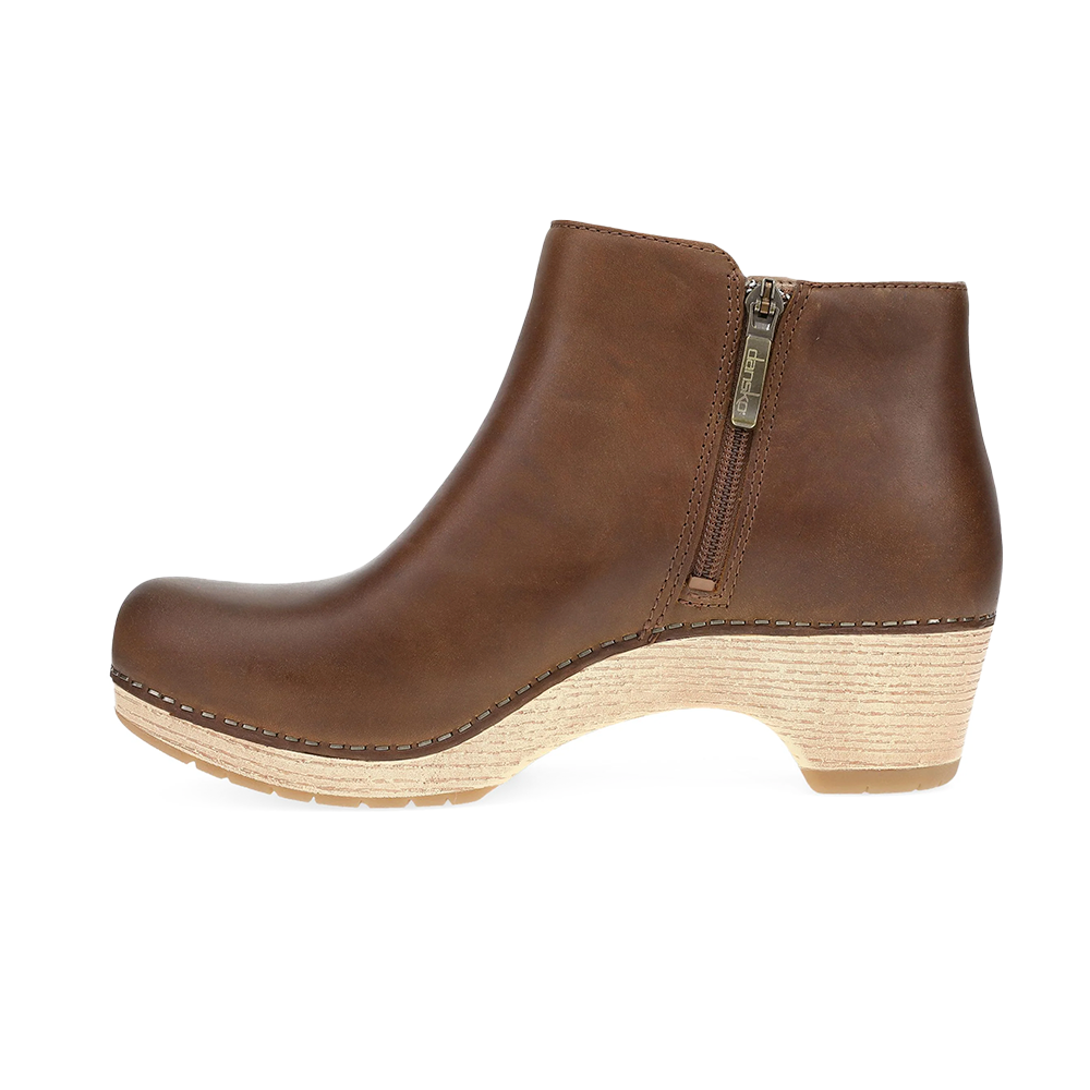 Dansko Lizanne Tan Oiled Pull Up