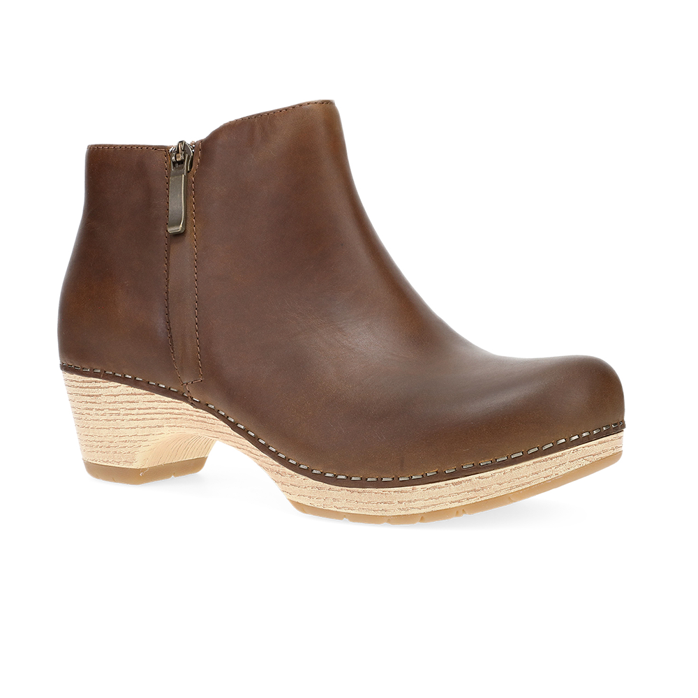 Dansko Lizanne Tan Oiled Pull Up
