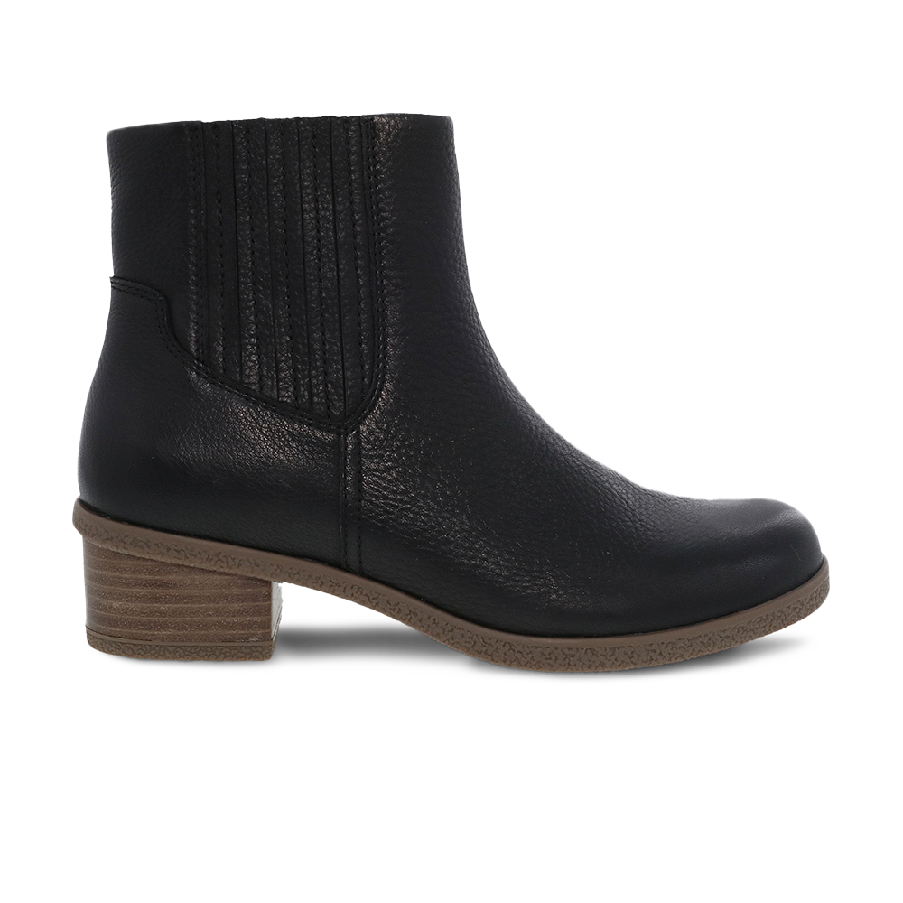 Dansko Daisie Black Waterproof Tumbled