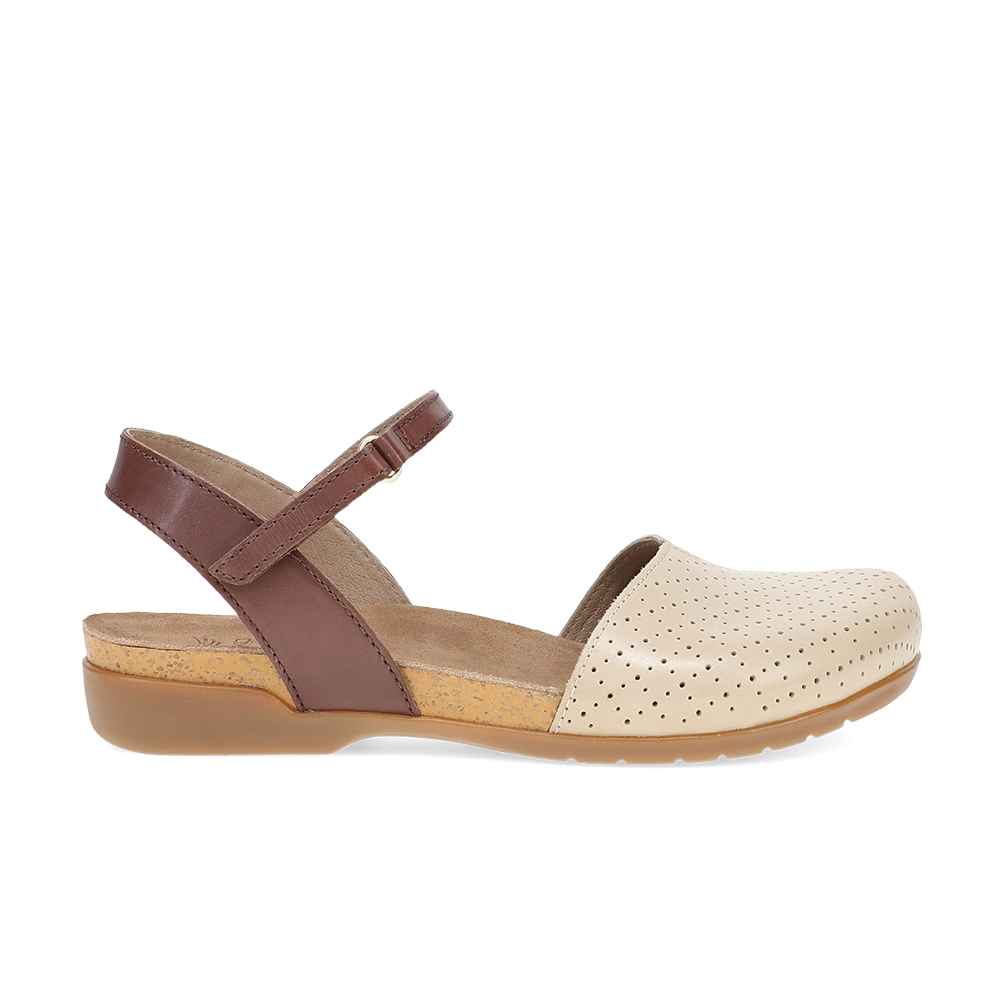 Dansko Rowan Sand Perf