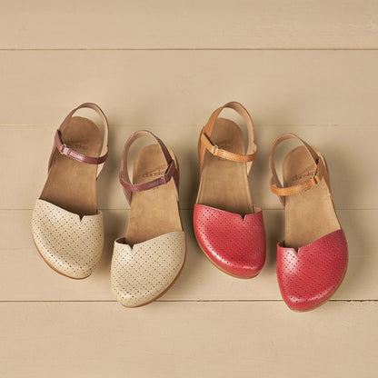 Dansko Rowan Red Perf