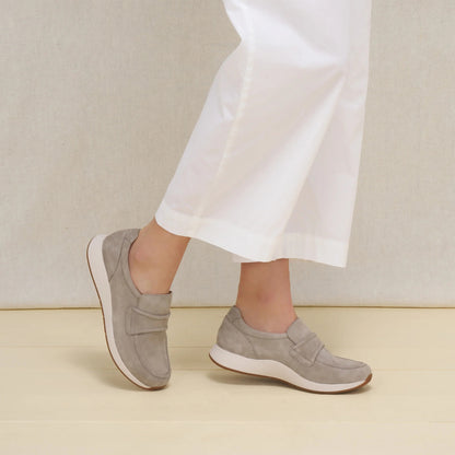 Dansko Clementine Light Grey Nubuck